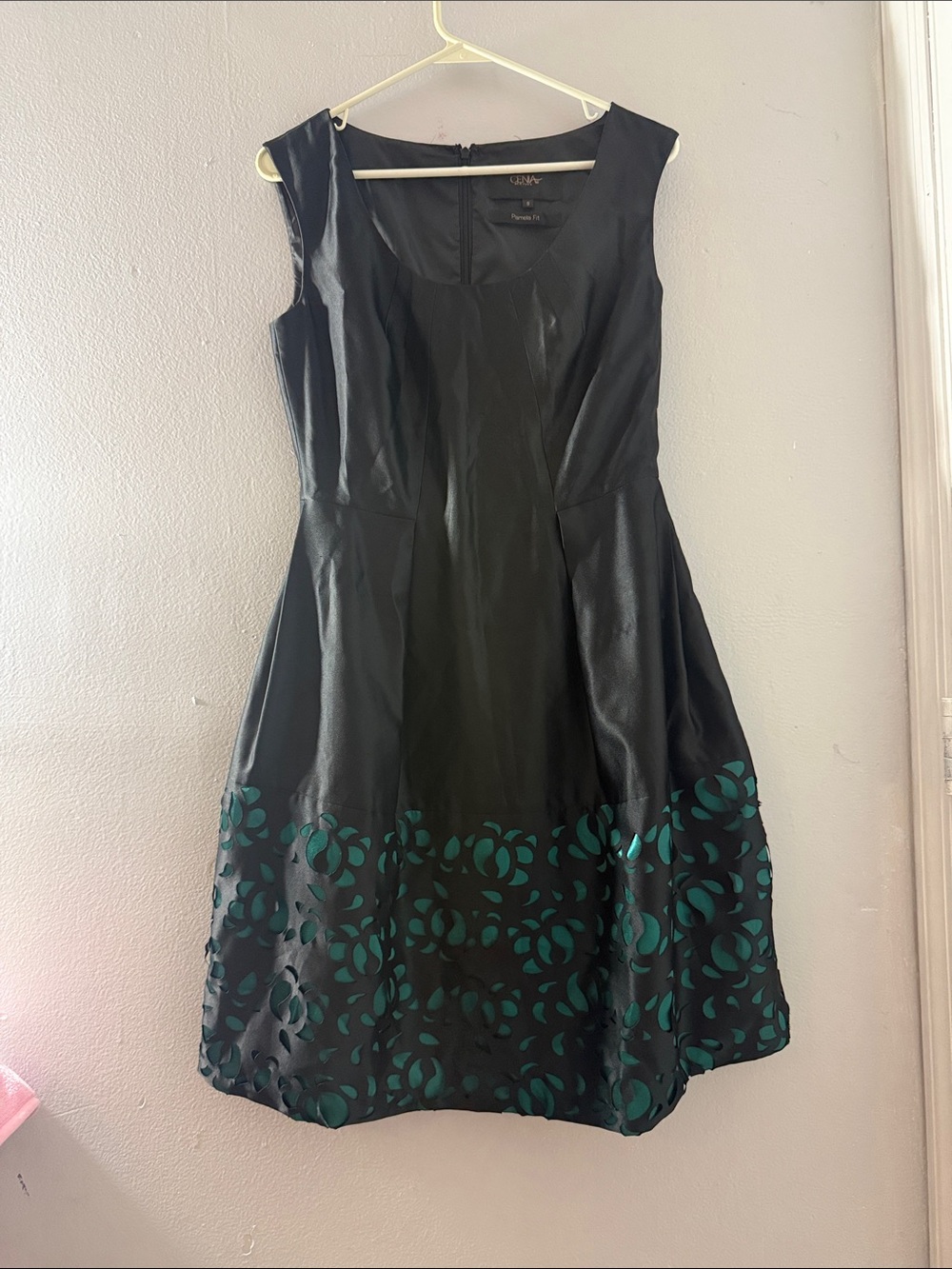 Cenia New York Green Accent Fit-and-Flare Womens Dress size 8